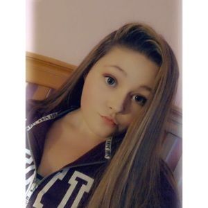 Meet your Posher, Haylee